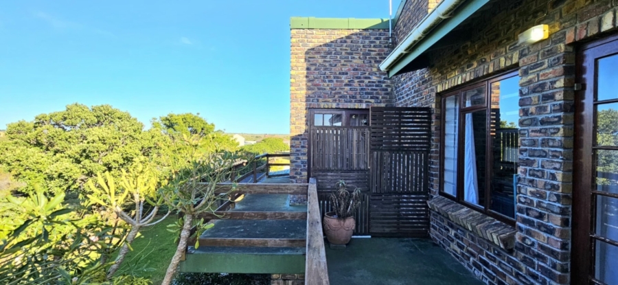 5 Bedroom Property for Sale in Franskraal Western Cape